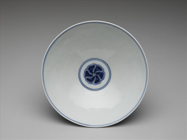 青花轉枝芍藥紋碗