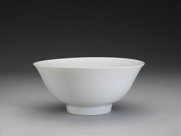 甜白釉碗