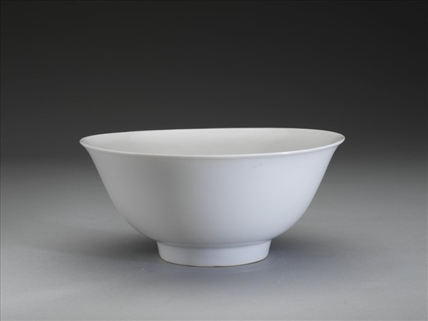 甜白釉碗