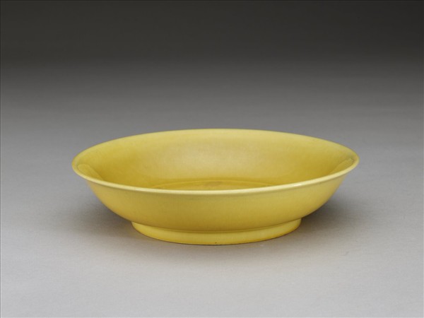 黃釉碟