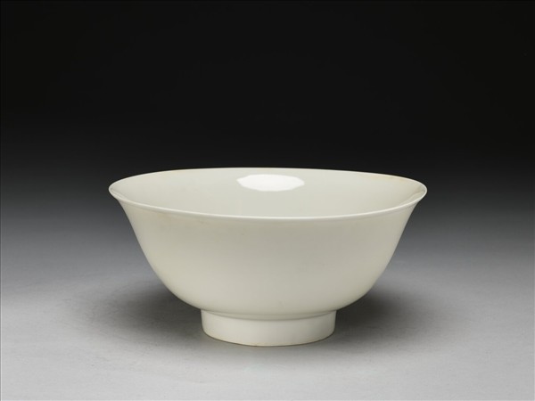 甜白釉碗