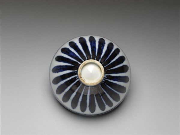 青花幾何花卉紋碗