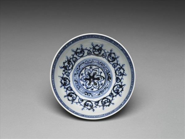 青花幾何花卉紋碗