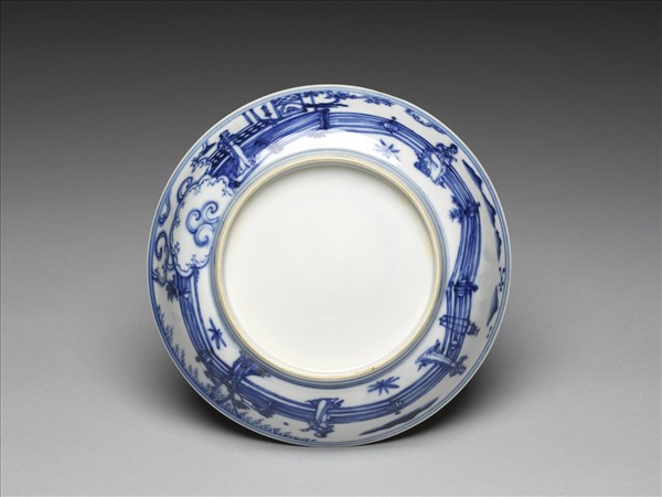 青花歲寒三友仕女圖盤