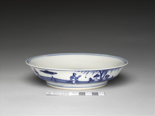 青花歲寒三友仕女圖盤