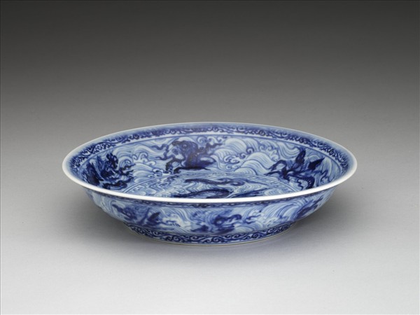 青花波濤海獸紋盤