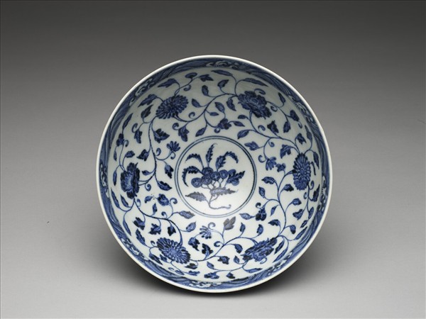 青花花卉紋蓮子碗