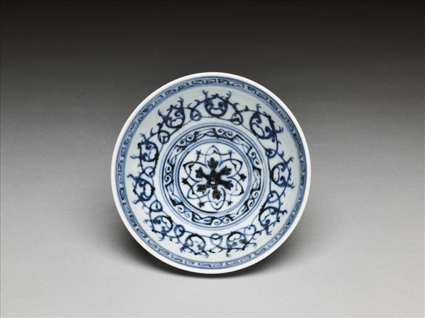 青花幾何花卉紋碗
