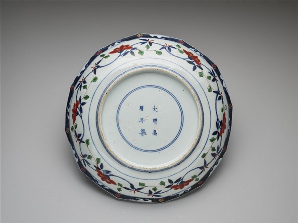 有田窯 五彩花卉紋十二方盤