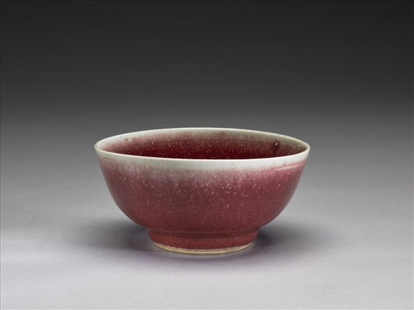 寶石紅釉碗
