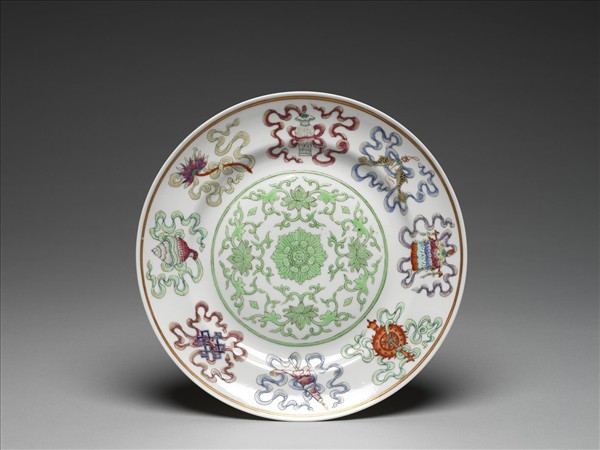 粉彩八寶紋盤