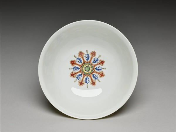 琺瑯彩黃地開光四季山水圖碗