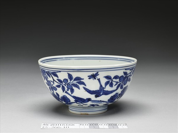 青花花鳥碗