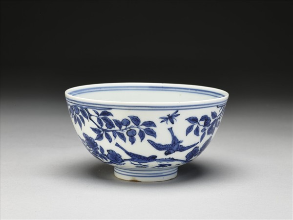 青花花鳥碗