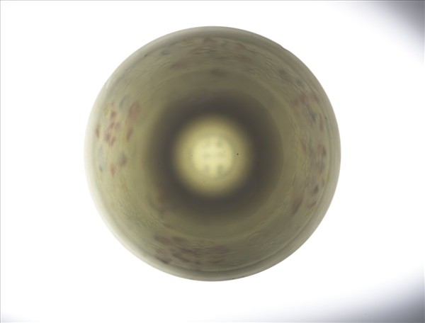 淺青地花卉紋碗