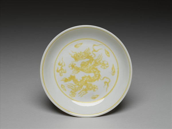 白地黃龍盤