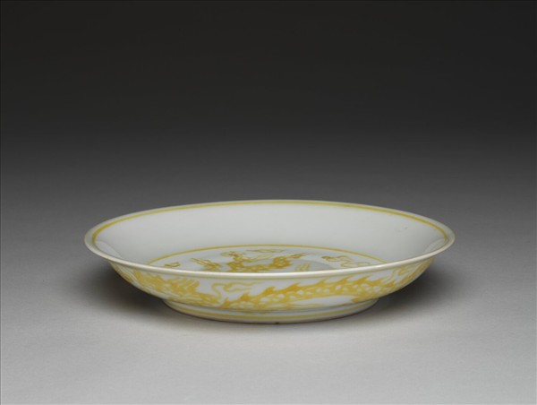白地黃龍盤