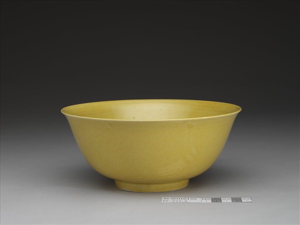 黃釉碗