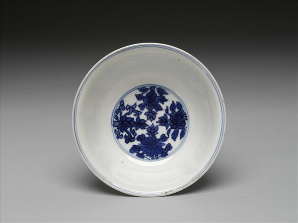 青花花果紋碗