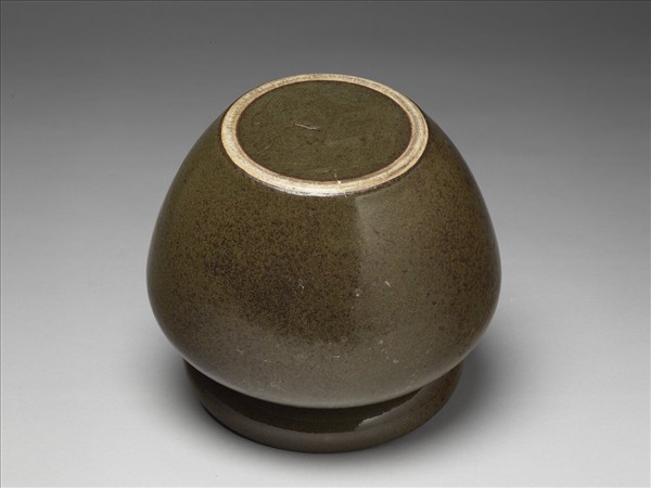 茶葉末釉盤口罐