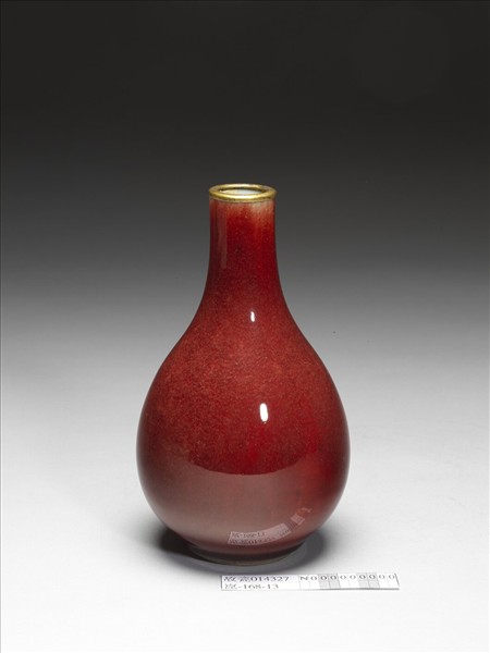 寶石紅釉膽瓶