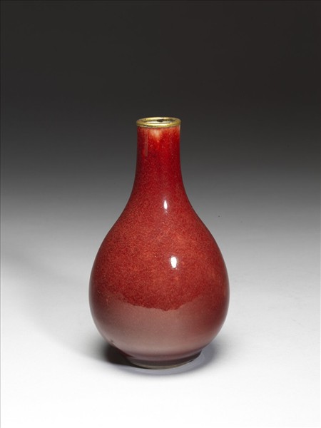 寶石紅釉膽瓶