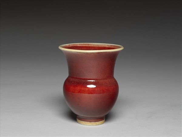 寶石紅釉渣斗
