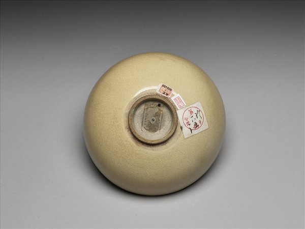 飴釉五彩花鳥紋碗