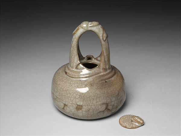 灰青釉荸薺式提梁壺