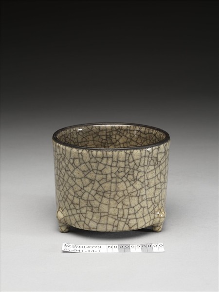 仿哥窯 筒式三足爐