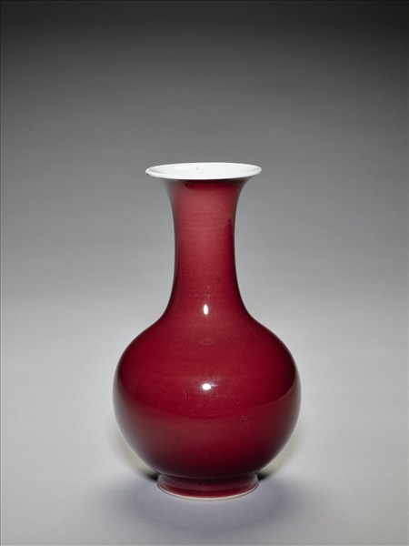 寶石紅釉瓶