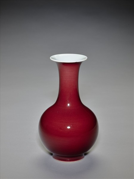 寶石紅釉瓶