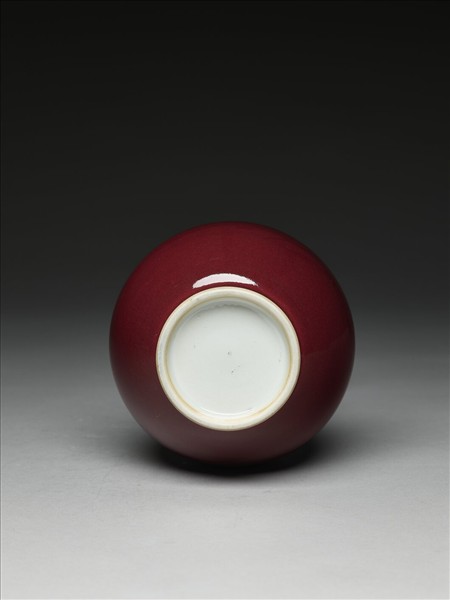 寶石紅釉瓶