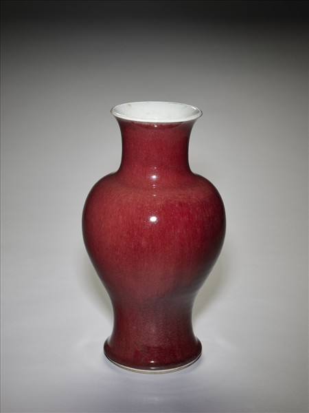 寶石紅釉瓶