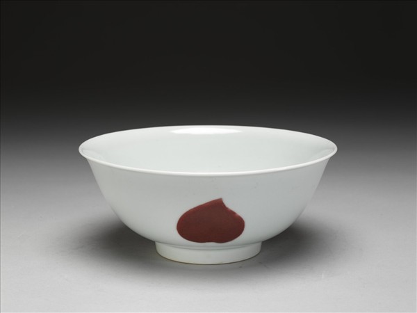 釉裡紅三果紋碗