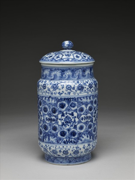 青花波濤番蓮紋蓋罐
