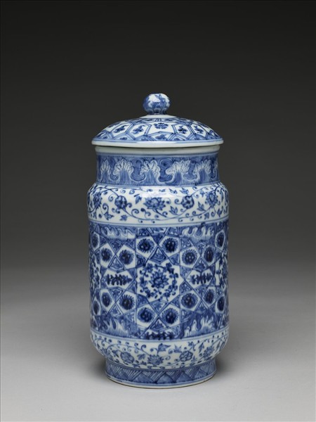 青花波濤番蓮紋蓋罐