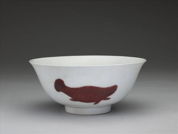 釉裡紅三魚紋碗