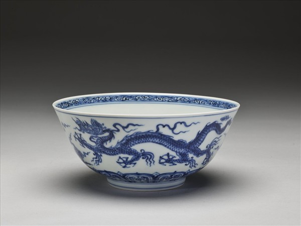 青花龍鳳紋碗