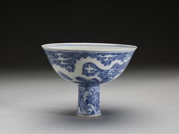 青花龍紋高足碗