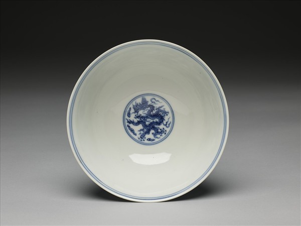 青花龍紋高足碗