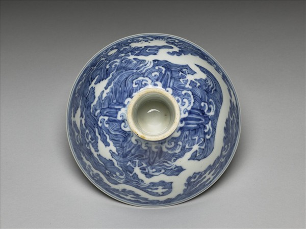 青花龍紋高足碗