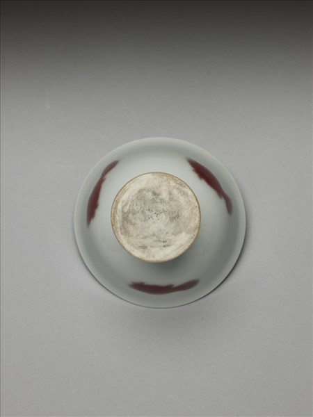 釉裡紅三魚紋高足杯