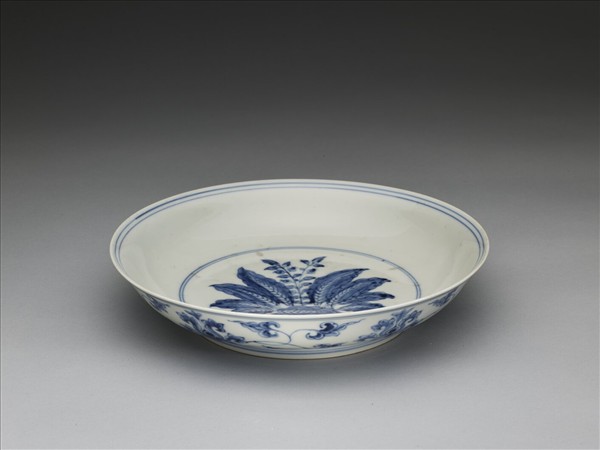 青花番蓮紋盤