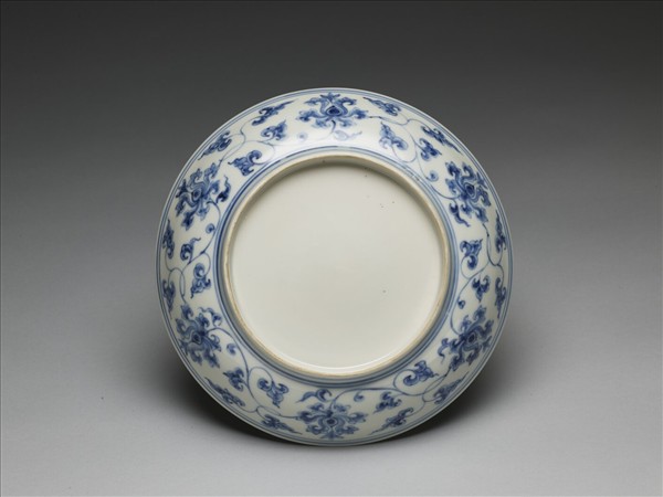 青花番蓮紋盤