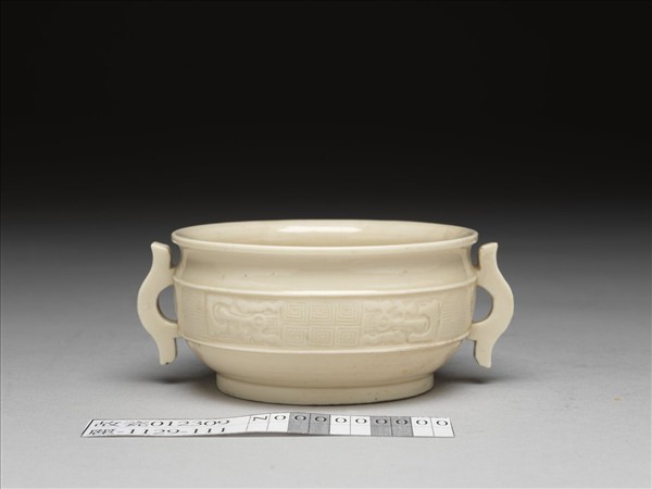 德化窯 牙白夔紋簋式爐
