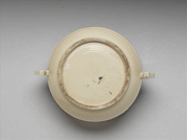 德化窯 牙白夔紋簋式爐