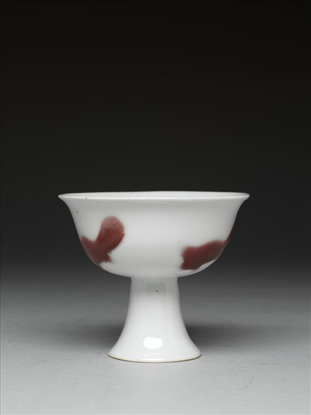 釉裡紅三魚紋高足杯