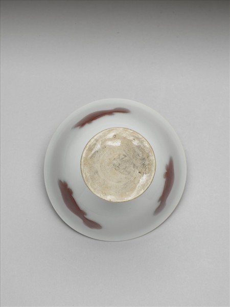 釉裡紅三魚紋高足杯