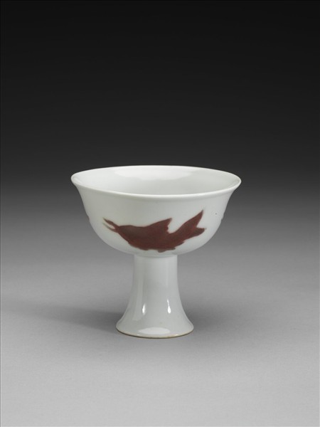 釉裡紅三魚紋高足杯